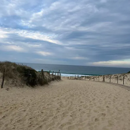 مكان تخييم Mobil سانيوس